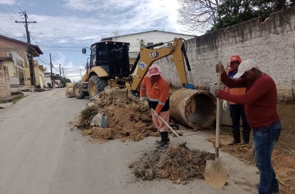 Prefeitura-de-Manaus-avanca-na-recuperacao-de-drenagem-profunda-no-bairro-Cidade-de-Deus-e-garante-mais-seguranca-aos-moradores-da-regiao-2